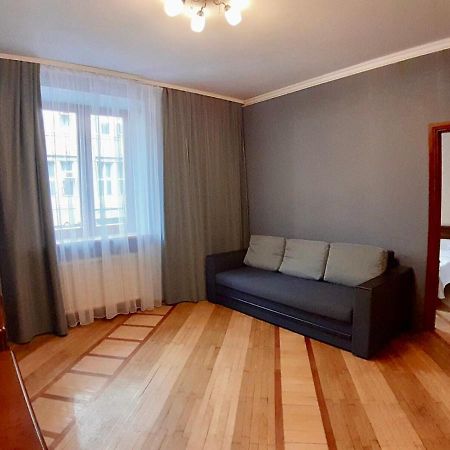 Apartment Hnatuka Center Lviv Exterior photo